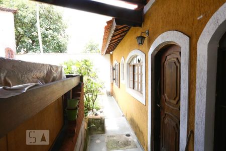 Casa à venda com 220m², 3 quartos e 6 vagasEdícula