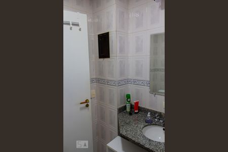 Apartamento à venda com 114m², 3 quartos e 2 vagas Apartamento à venda com 114m², 3 quartos e 2 vagasBanheiro