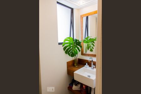 Apartamento à venda com 114m², 3 quartos e 2 vagas Apartamento à venda com 114m², 3 quartos e 2 vagasLavabo