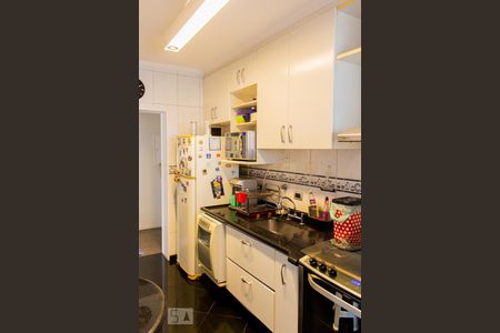 Apartamento à venda com 114m², 3 quartos e 2 vagas Apartamento à venda com 114m², 3 quartos e 2 vagasCozinha