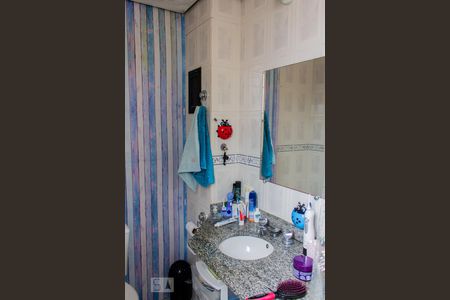 Apartamento à venda com 114m², 3 quartos e 2 vagas Apartamento à venda com 114m², 3 quartos e 2 vagasBanheiro da Suíte