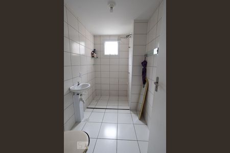 Banheiro de apartamento à venda com 2 quartos, 49m² em Jardim Vila Formosa, São Paulo