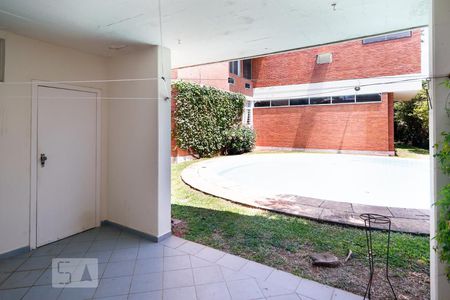 Casa à venda com 450m², 4 quartos e 3 vagasQuarto Piscina