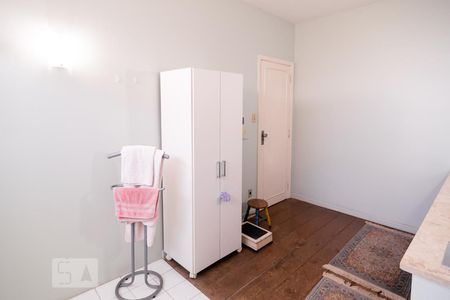 Casa à venda com 450m², 4 quartos e 3 vagasBanheiro Quarto 4 - Suíte