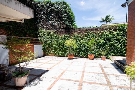 Casa à venda com 450m², 4 quartos e 3 vagasÁrea de Serviço