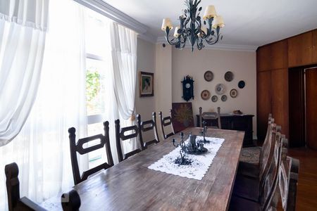 Casa à venda com 450m², 4 quartos e 3 vagasSala Jantar