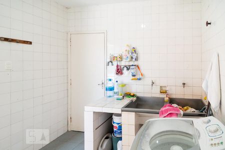 Casa à venda com 450m², 4 quartos e 3 vagasÁrea de Serviço