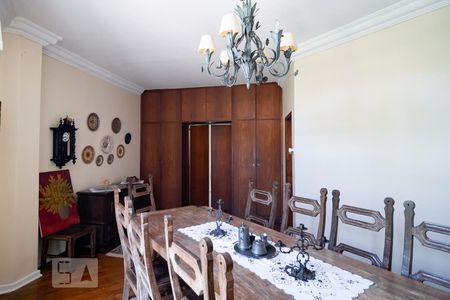 Casa à venda com 450m², 4 quartos e 3 vagasSala Jantar