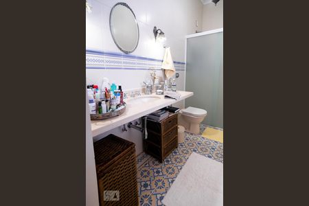 Casa à venda com 450m², 4 quartos e 3 vagasBanheiro Quarto 3 - Suíte