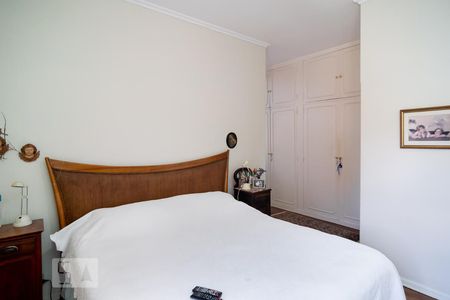 Casa à venda com 450m², 4 quartos e 3 vagasQuarto 3 - Suíte