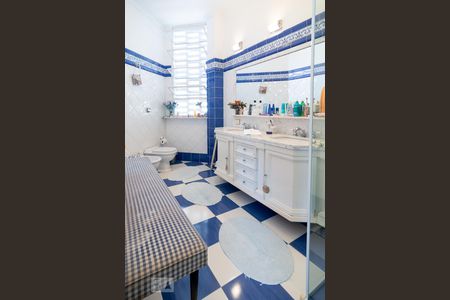 Casa à venda com 450m², 4 quartos e 3 vagasBanheiro Social