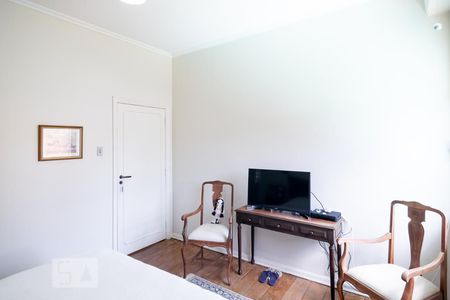 Casa à venda com 450m², 4 quartos e 3 vagasQuarto 3 - Suíte