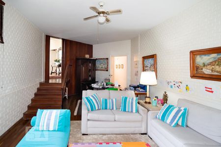 Casa à venda com 450m², 4 quartos e 3 vagasEscritório