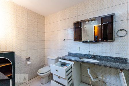 Casa para alugar com 300m², 3 quartos e 3 vagasBanheiro da Suíte