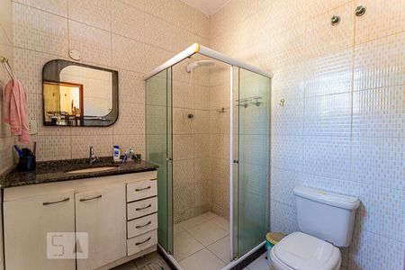 Banheiro de casa para alugar com 3 quartos, 300m² em Fonseca, Niterói