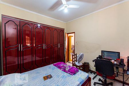 Casa para alugar com 300m², 3 quartos e 3 vagasSuite 