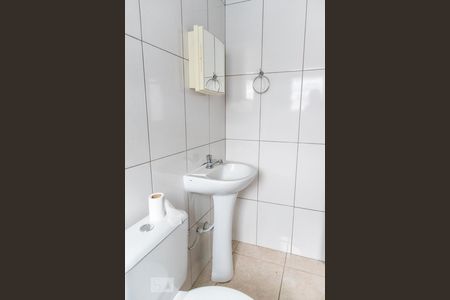 Banheiro de casa para alugar com 1 quarto, 45m² em Vila Guilherme, São Paulo