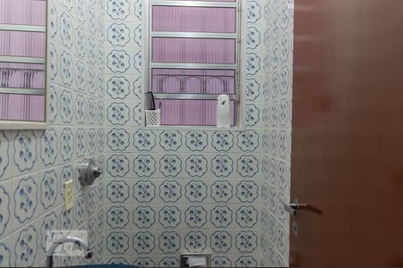 Casa à venda com 170m², 3 quartos e 2 vagasLavabo