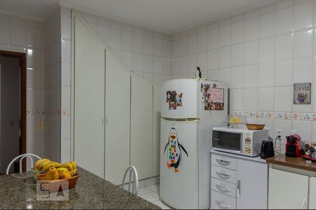 Casa à venda com 170m², 3 quartos e 2 vagasCozinha