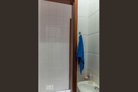 Casa à venda com 170m², 3 quartos e 2 vagasBanheiro de Serviço