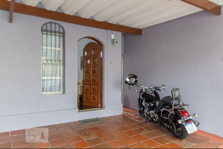 Casa à venda com 170m², 3 quartos e 2 vagasGaragem