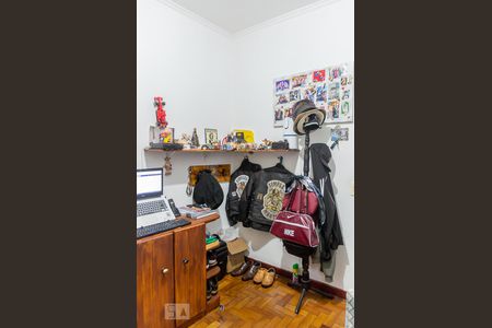 Casa à venda com 170m², 3 quartos e 2 vagasEscritório