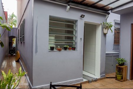 Casa à venda com 170m², 3 quartos e 2 vagasQuintal