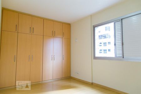 Apartamento à venda com 77m², 2 quartos e 1 vagaQuarto 2