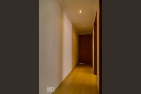 Apartamento à venda com 77m², 2 quartos e 1 vagaCorredor