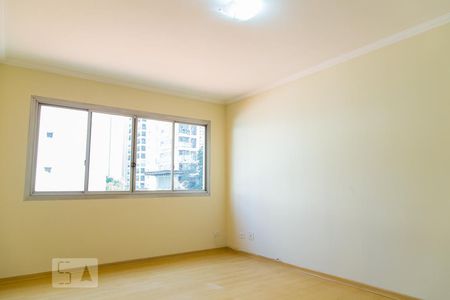 Apartamento à venda com 77m², 2 quartos e 1 vagaSala