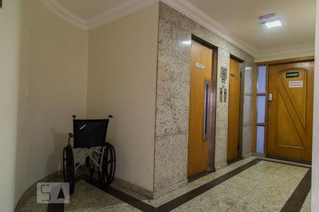 Apartamento à venda com 77m², 2 quartos e 1 vagaHall social