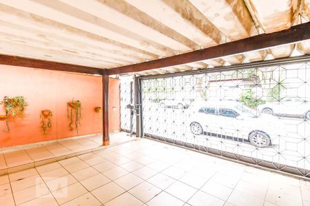 Casa à venda com 200m², 3 quartos e 2 vagas Casa à venda com 200m², 3 quartos e 2 vagasGaragem