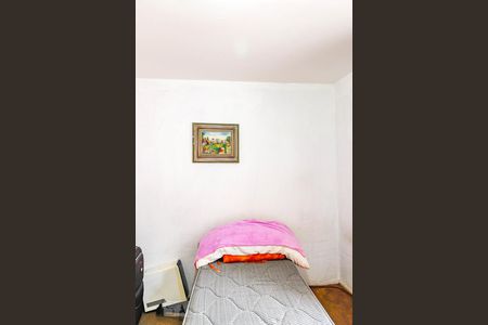 Casa à venda com 200m², 3 quartos e 2 vagas Casa à venda com 200m², 3 quartos e 2 vagasQuarto 2