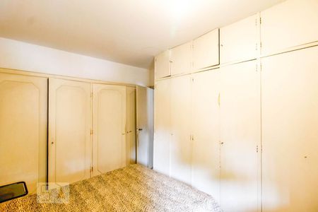 Casa à venda com 200m², 3 quartos e 2 vagas Casa à venda com 200m², 3 quartos e 2 vagasQuarto 3