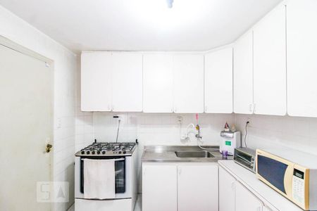 Casa à venda com 200m², 3 quartos e 2 vagas Casa à venda com 200m², 3 quartos e 2 vagasCozinha