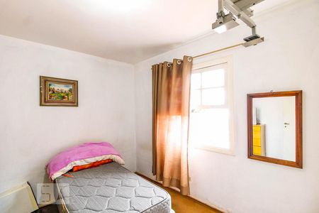 Casa à venda com 200m², 3 quartos e 2 vagas Casa à venda com 200m², 3 quartos e 2 vagasQuarto 2