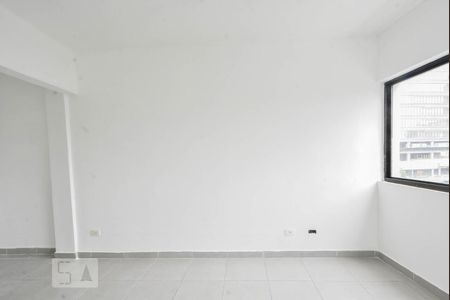 Dormitório 1 de kitnet/studio para alugar com 1 quarto, 30m² em Itaim Bibi, São Paulo
