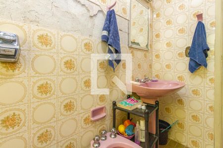 Casa para alugar com 250m², 3 quartos e 2 vagas Casa para alugar com 250m², 3 quartos e 2 vagasBanheiro da Suíte