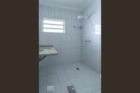 Casa para alugar com 180m², 3 quartos e 1 vagaBanheiro