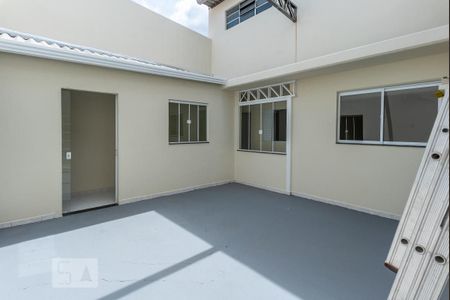 Casa para alugar com 180m², 3 quartos e 1 vagaQuintal