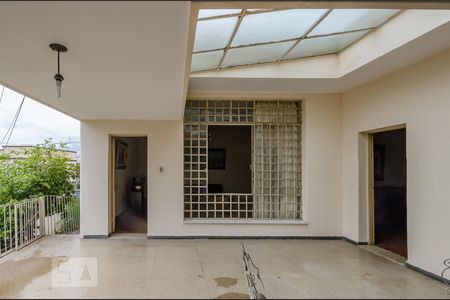 Casa à venda com 229m², 3 quartos e 4 vagasVaranda da Sala