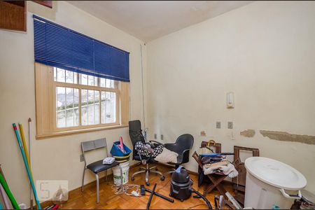 Casa à venda com 229m², 3 quartos e 4 vagasQuarto 2