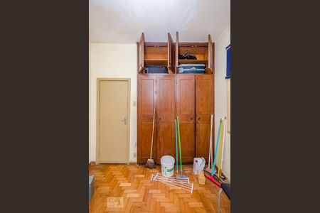 Casa à venda com 229m², 3 quartos e 4 vagasQuarto 2