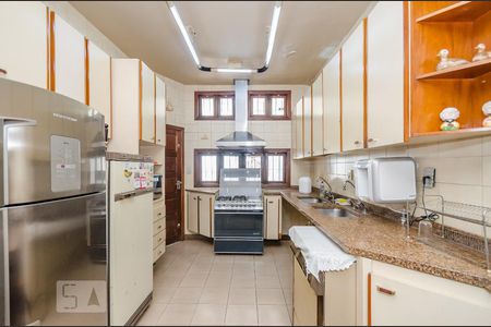 Casa à venda com 229m², 3 quartos e 4 vagasCozinha