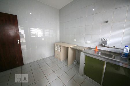 Casa à venda com 133m², 2 quartos e 2 vagasCozinha 