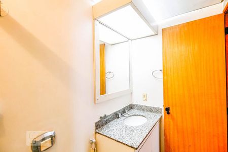 Banheiro de apartamento para alugar com 1 quarto, 38m² em Brooklin Paulista, São Paulo