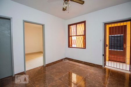 Sala de apartamento para alugar com 2 quartos, 59m² em Rubem Berta, Porto Alegre