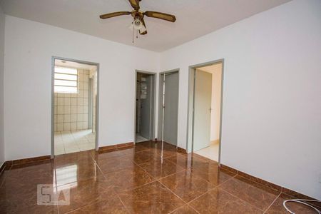 Sala de apartamento para alugar com 2 quartos, 59m² em Rubem Berta, Porto Alegre