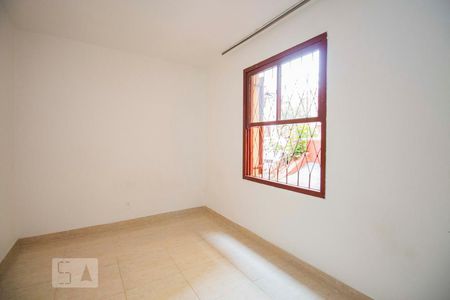 Quarto 1 de apartamento para alugar com 2 quartos, 59m² em Rubem Berta, Porto Alegre