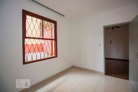 Quarto 1 de apartamento para alugar com 2 quartos, 59m² em Rubem Berta, Porto Alegre